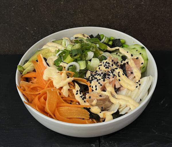 Obrázok jedla Asian poke bowl s lososom