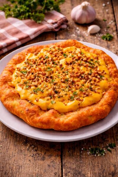 Obrázok jedla Langoš chedar