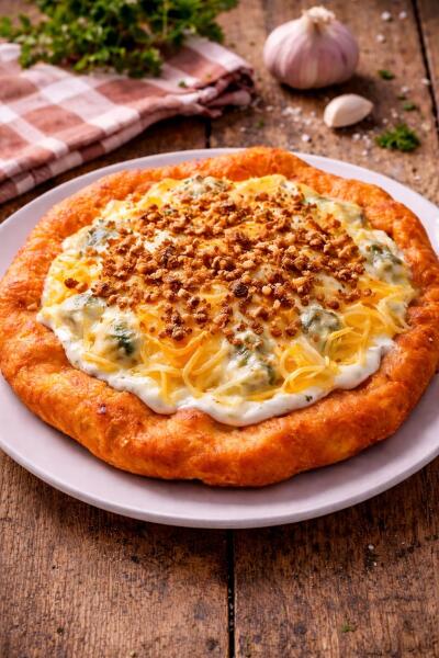 Obrázok jedla Langoš 4 druhy syra